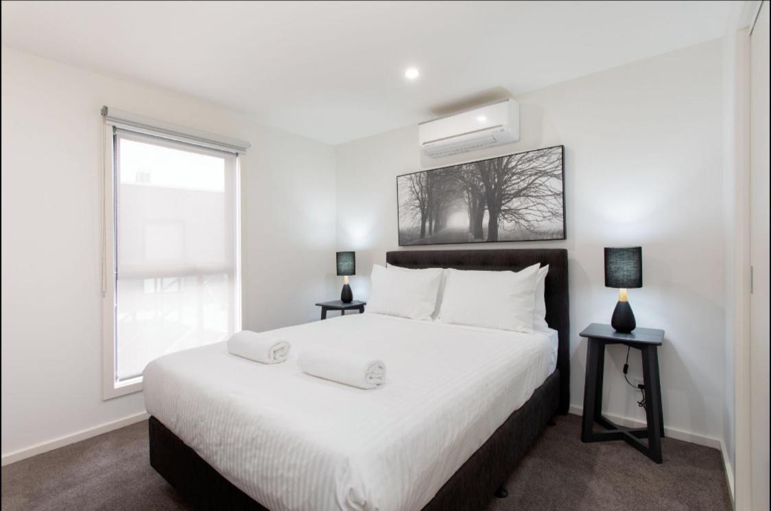 Captains Cove 1St Floor Spa Luxury Apartments - Free Netflix Пейнсвил Екстериор снимка